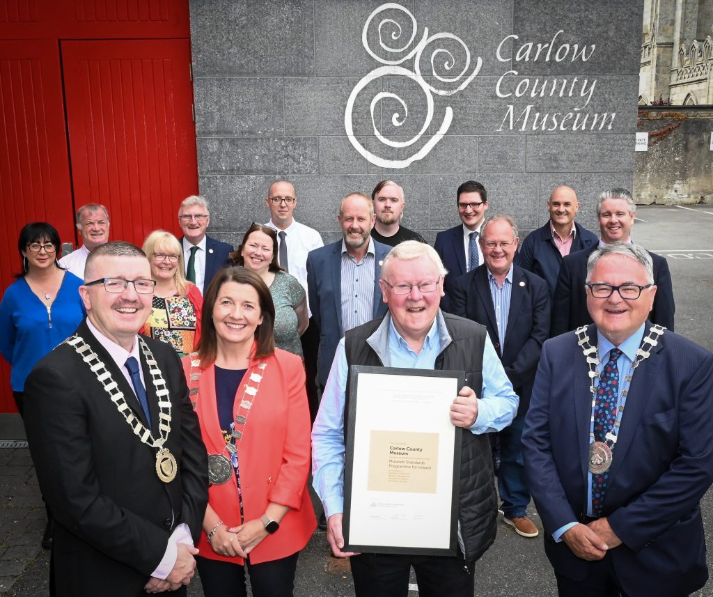 Kevin Kennedy, Founder Member of Carlow County Museum with the MSPI Award with Museum Staff, Museum Board, Cathaoirleach, Mayor and CHAS President